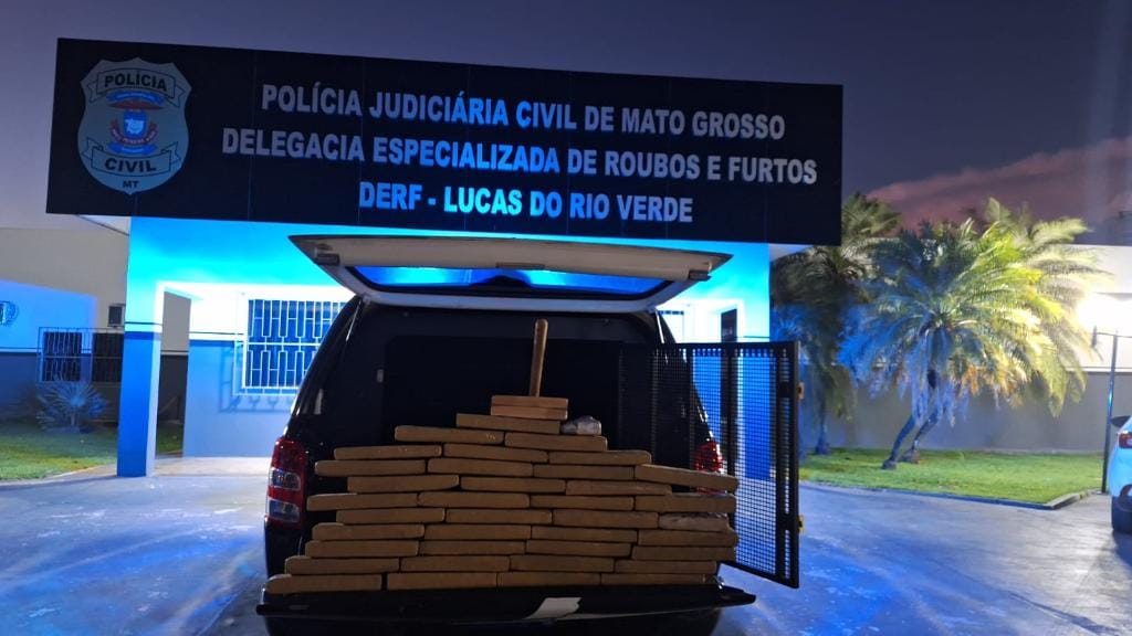 policia-civil-localiza-deposito-de-faccao-criminosa-em-mata-e-apreende-40-kg-de-drogas